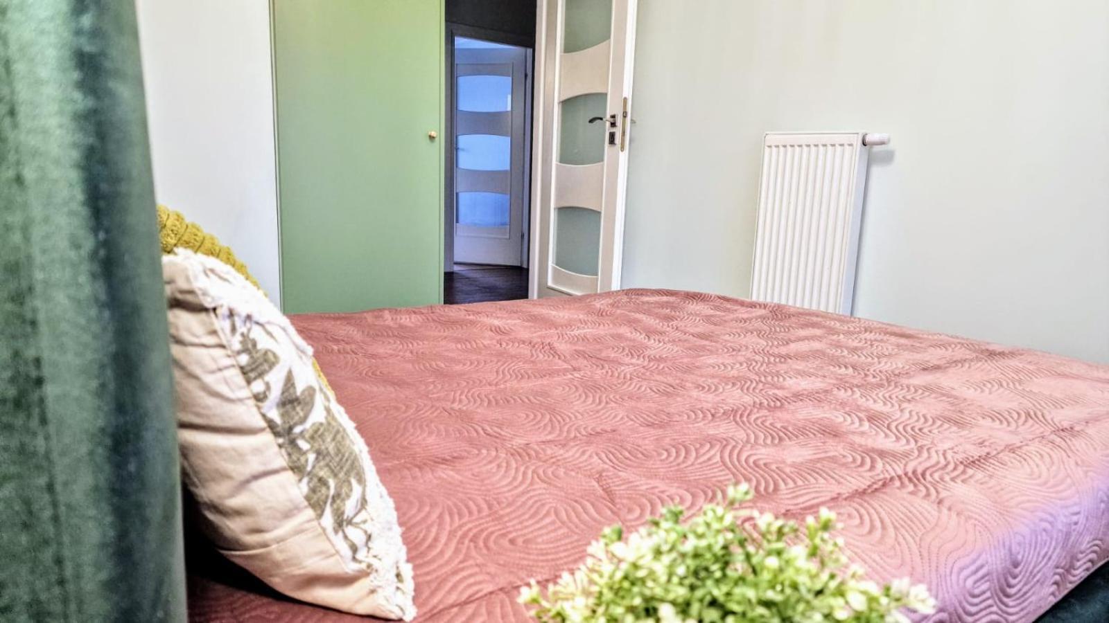 University District&City Gateaway Free Parking! Lodz  Luaran gambar
